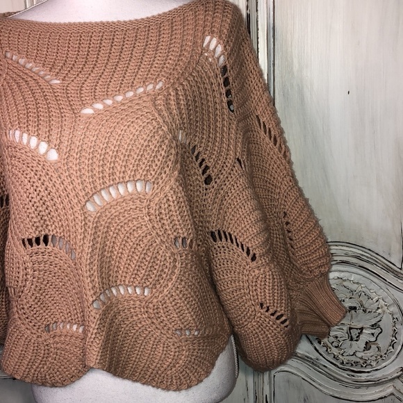 Elodie Blush Open Weave Batwing Sweater Size Medium - Picture 3 of 10
